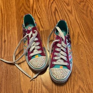 Sketchers light up girls shoes
